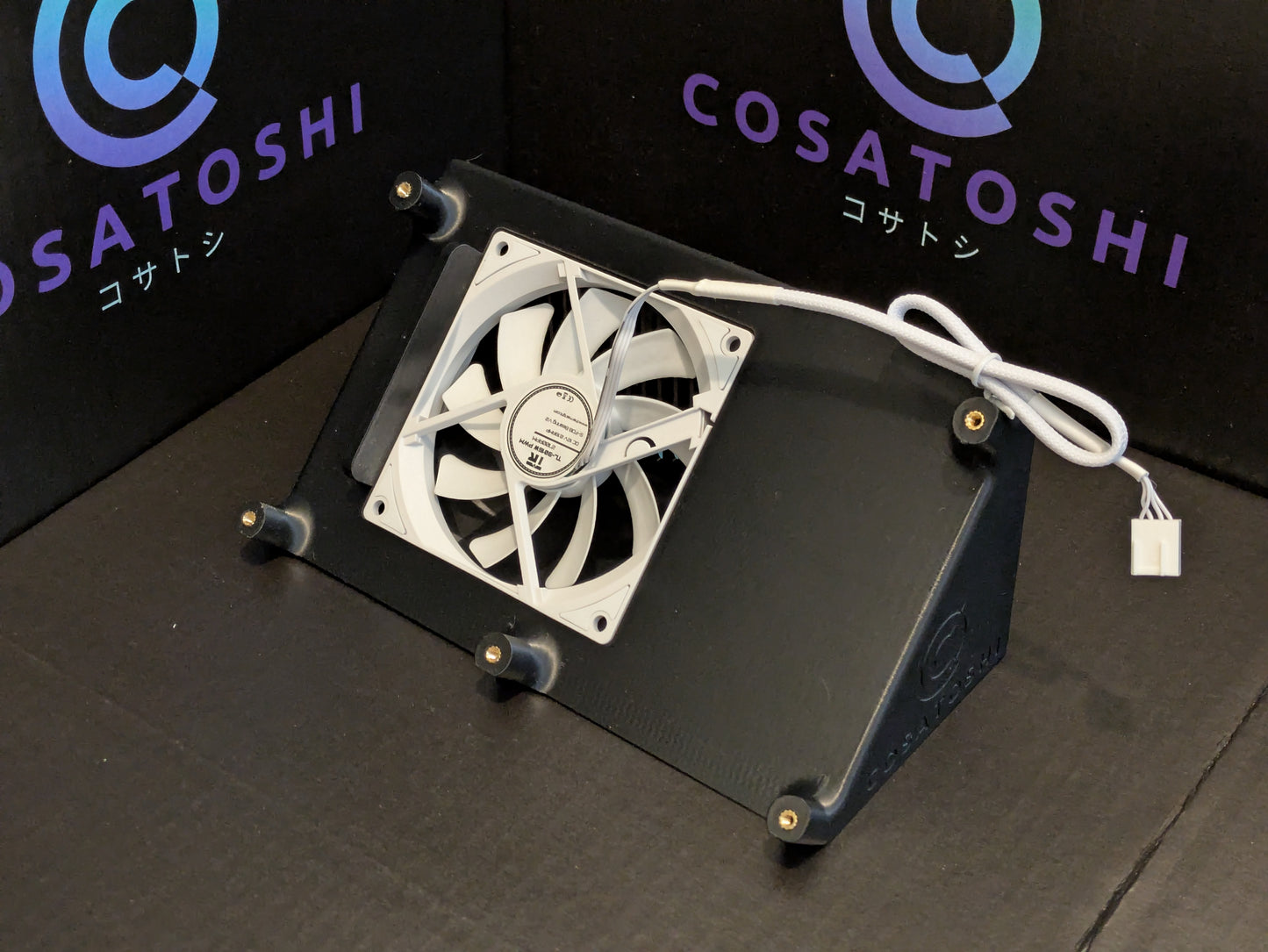 CoSatoshi Octaxe Stand